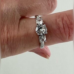 Sterling silver a CZ 3 Stone Ring - new